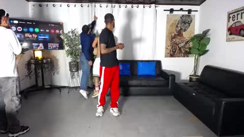 Snapshot of 1pushman chatting on November 14, 11:20 am pushman online show from November 14, 11:20 am