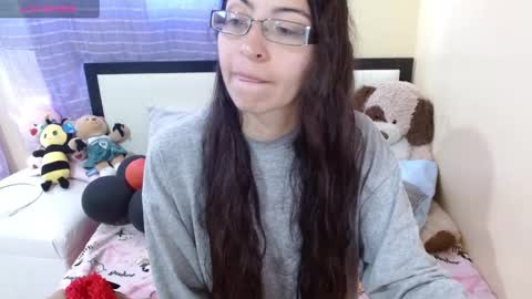 Snapshot of 1sasha_grey__1 chatting on March 1, 6:32 pm paola online show from March 1, 6:32 pm