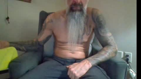 1theone12 online show from December 4, 2:21 am