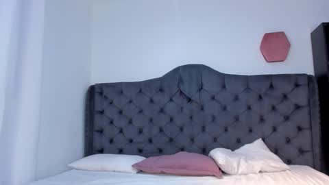 1Threestar online show from March 12, 12:11 pm