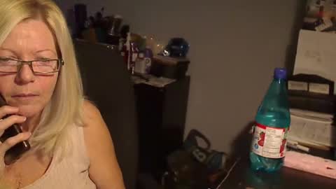 Snapshot of 1xtrahornyone chatting on January 20, 11:54 pm Susan online show from January 20, 11:54 pm