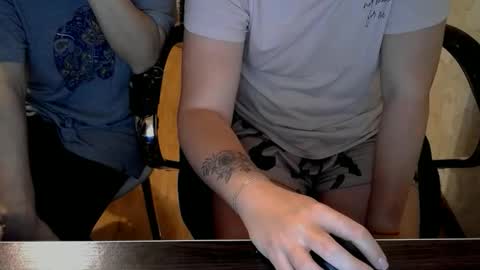 Snapshot of 1your_hot_girls chatting on November 29, 8:34 pm 1your_hot_girls online show from November 29, 8:34 pm