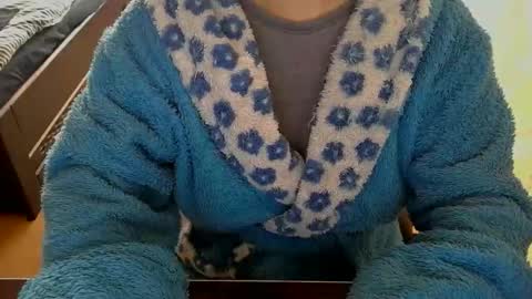 Snapshot of 1your_hot_girls chatting on February 10, 1:59 pm 1your_hot_girls online show from February 10, 1:59 pm