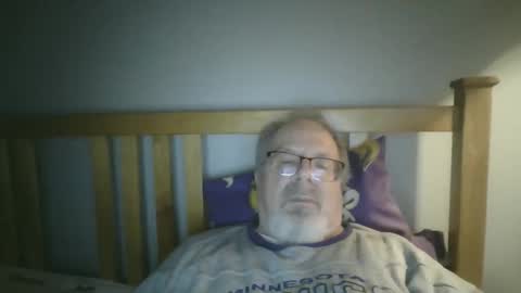 Snapshot of 2003dynawideglide chatting on December 13, 11:43 pm 2003dynawideglide online show from December 13, 11:43 pm