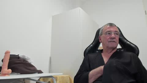 Henk online show from December 12, 4:10 pm