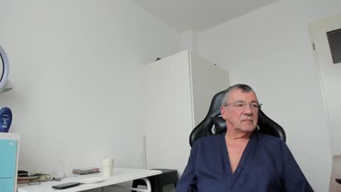 Henk online show from February 4, 1:48 pm
