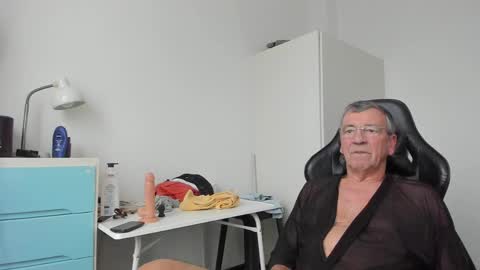 Henk online show from February 10, 3:21 pm