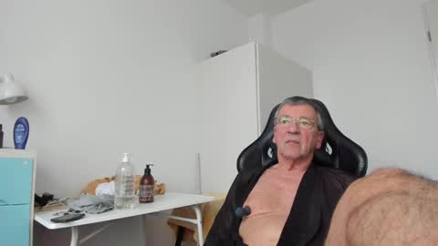 Henk online show from February 20, 4:36 pm