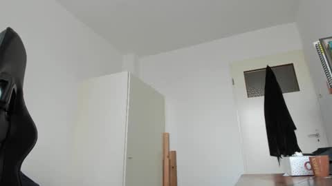 Snapshot of 200gentleman chatting on November 22, 2:38 pm Henk online show from November 22, 2:38 pm