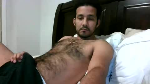 Snapshot of 2022felipe chatting on December 18, 2:42 am 2022felipe online show from December 18, 2:42 am