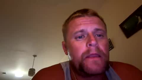 Snapshot of 22bigelo2316 chatting on September 27, 8:19 am 22bigelo2316 online show from September 27, 8:19 am