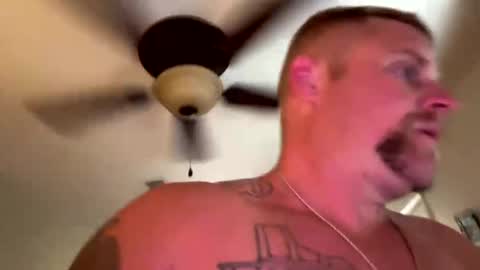 Snapshot of 22bigelo2316 chatting on October 5, 7:34 pm 22bigelo2316 online show from October 5, 7:34 pm