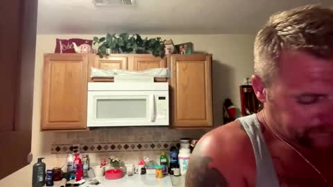 Snapshot of 22bigelo2316 chatting on October 20, 2:01 am 22bigelo2316 online show from October 20, 2:01 am