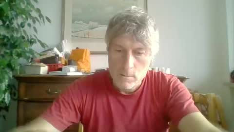 22esserre online show from October 4, 4:16 pm