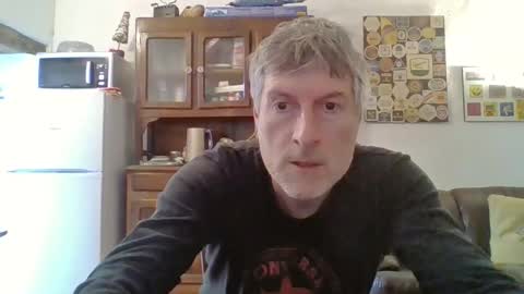 22esserre online show from April 1, 1:41 pm