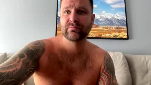 Snapshot of 247edgeallday chatting on October 13, 5:57 pm 247edgeallday online show from October 13, 5:57 pm