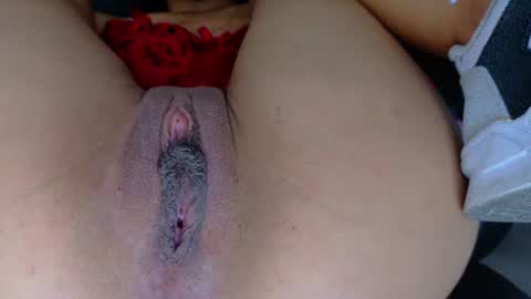 Snapshot of 24isabella chatting on February 23, 3:20 pm Isabella online show from February 23, 3:20 pm