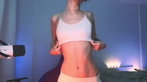 Snapshot of 2b_ chatting on February 17, 3:58 am Sasha weekend from 14 to 27 November online show from February 17, 3:58 am