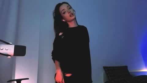 Snapshot of 2b_ chatting on March 25, 1:11 am Sasha weekend from 14 to 27 November online show from March 25, 1:11 am