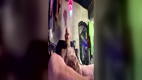 2exoticsinners online show from June 24, 10:36 am
