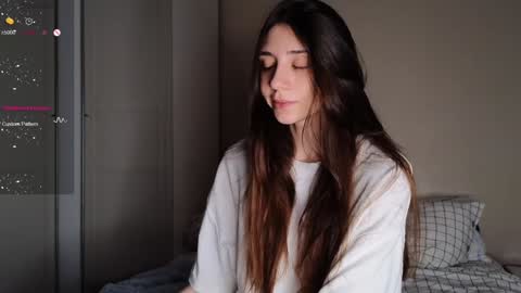 Snapshot of 2insensitive chatting on January 27, 4:30 am Lina free control in pvt online show from January 27, 4:30 am