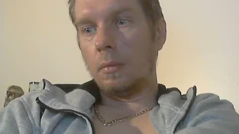 2small4you83 online show from December 28, 10:25 am