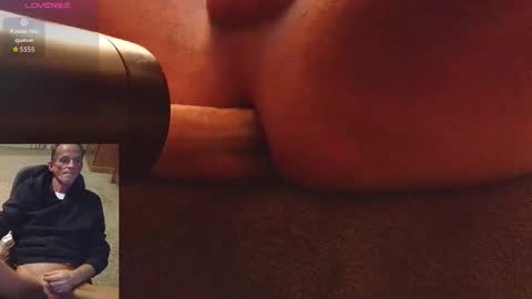 Snapshot of 2tiredoftoys chatting on December 20, 2:07 am 2tiredoftoys online show from December 20, 2:07 am