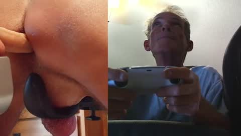Snapshot of 2tiredoftoys chatting on July 9, 1:53 am 2tiredoftoys online show from July 9, 1:53 am