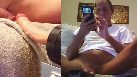 Snapshot of 2tiredoftoys chatting on July 25, 11:02 pm 2tiredoftoys online show from July 25, 11:02 pm