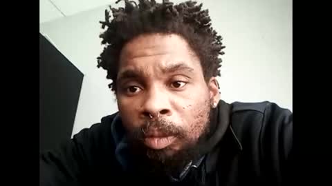 Snapshot of 2watchcock chatting on January 18, 6:34 pm Str8 Edge online show from January 18, 6:34 pm