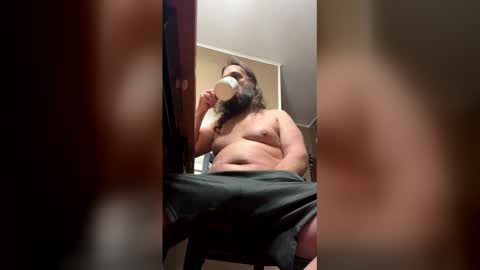 Snapshot of 33adidas chatting on January 15, 8:52 am 33adidas online show from January 15, 8:52 am