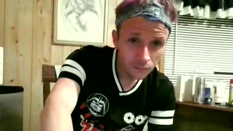 Snapshot of 34versdancer chatting on April 4, 7:28 am 34versdancer online show from April 4, 7:28 am