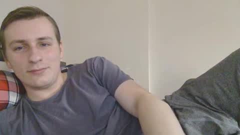 Snapshot of 3andy3 chatting on October 1, 7:03 am Andy online show from October 1, 7:03 am