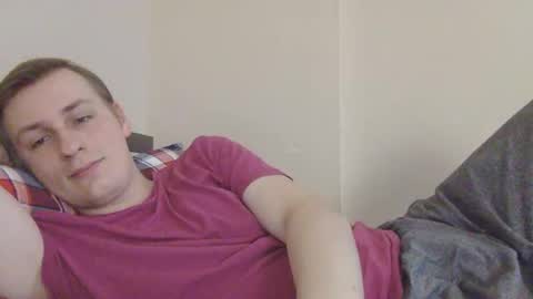 Snapshot of 3andy3 chatting on October 12, 6:34 am Andy online show from October 12, 6:34 am