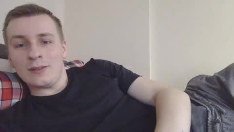 Snapshot of 3andy3 chatting on November 15, 8:22 am Andy online show from November 15, 8:22 am