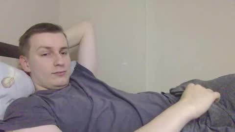 Snapshot of 3andy3 chatting on November 30, 8:29 am Andy online show from November 30, 8:29 am