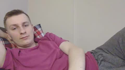 Snapshot of 3andy3 chatting on February 15, 7:05 am Andy online show from February 15, 7:05 am