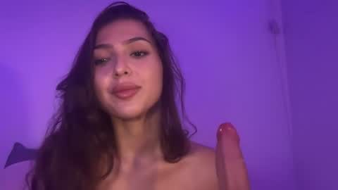 Venus Raee online show from July 12, 7:49 pm