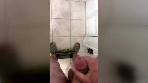 3legs online show from July 23, 8:12 am