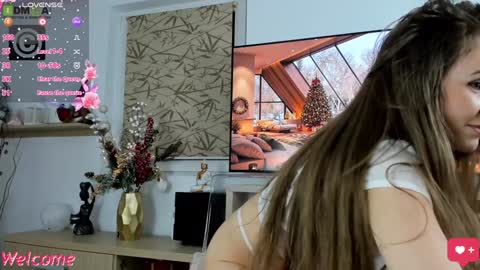 Snapshot of 3lla_rose chatting on January 21, 8:21 pm Ella online show from January 21, 8:21 pm