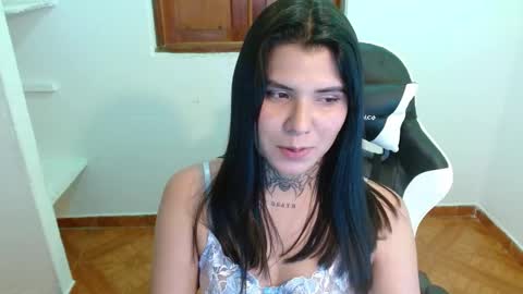 Snapshot of 3rika_gomez chatting on March 12, 10:07 pm erika online show from March 12, 10:07 pm