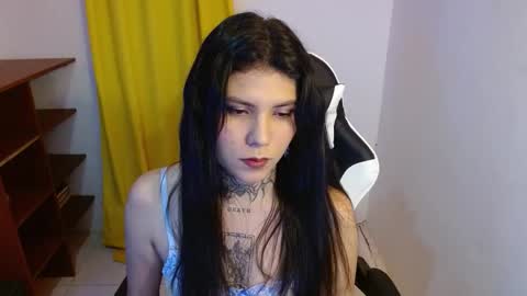 erika online show from October 5, 4:22 am