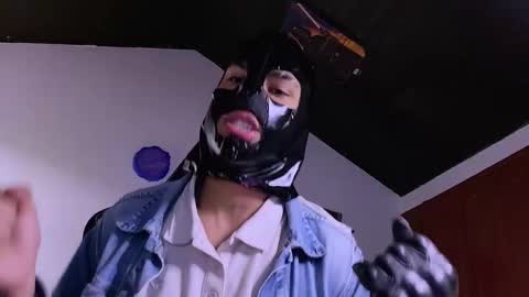 E V I L online show from January 9, 9:05 pm