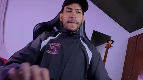 E V I L online show from February 3, 2:53 am