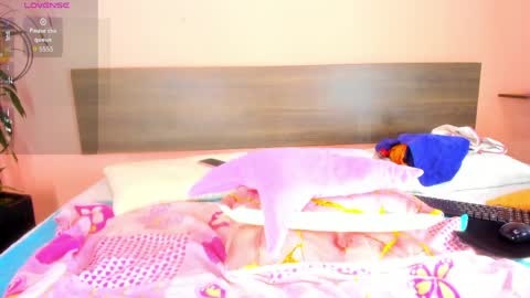 xiara online show from April 1, 11:35 pm