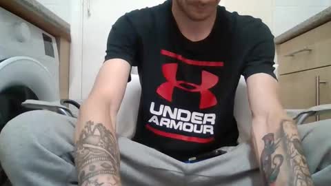 Snapshot of 420feetloverr420 chatting on September 17, 12:45 am 420feetloverr420 online show from September 17, 12:45 am