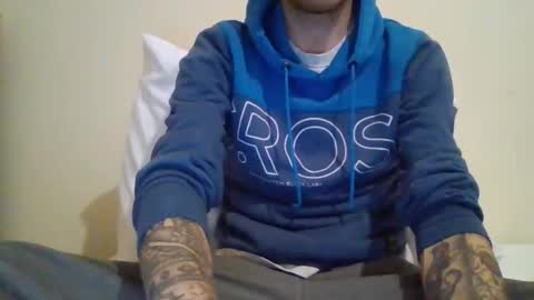 Snapshot of 420feetloverr420 chatting on September 19, 12:12 am 420feetloverr420 online show from September 19, 12:12 am