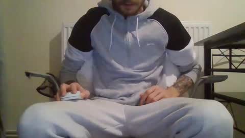 Snapshot of 420feetloverr420 chatting on November 1, 1:29 am 420feetloverr420 online show from November 1, 1:29 am