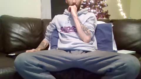 420feetloverr420 online show from November 19, 12:21 am