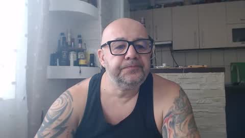 44bigboy online show from February 12, 8:31 am